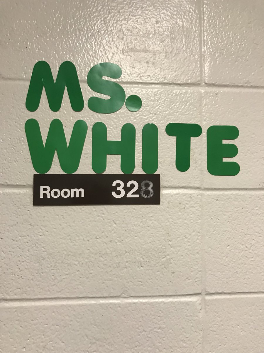 MsWhite328's tweet photo. The last few things are in place! Room 328 is ready for the students! #KFjourney #MomentsInKlein #BackToSchool2018 #MsWhitesFirstYear https://t.co/Ummbfz59ol
