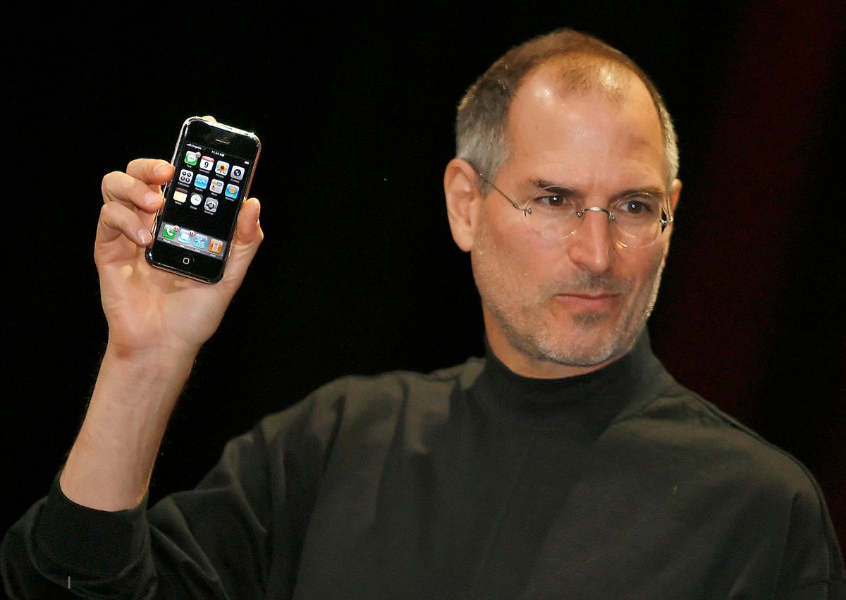 A história dos truques de Steve Jobs que salvaram a apresentação do primeiro iPhone: bit.ly/2wezyJ5