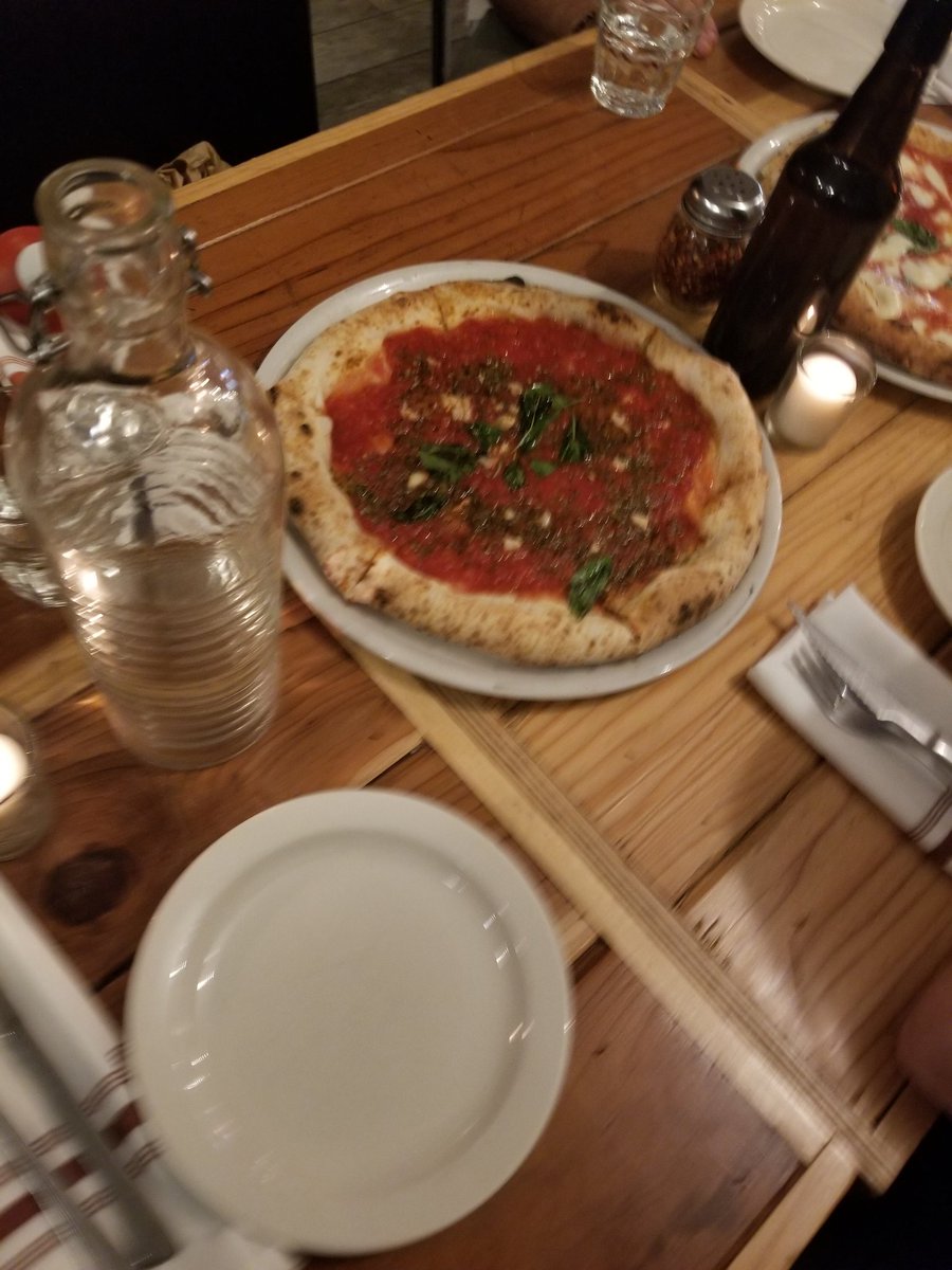 UnityTourExp_'s tweet image. Love the pizza @SottocasaHarlem
