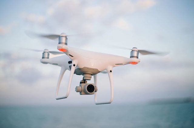itcowup's tweet photo. Our range of aerial equipment available at @camerarentalsingapore. We have the latest and greatest. 360 cameras, from the #Theta to the #Giroptic 360 camera and the always popular #Canon, #Nikon DSLRs, #Sony, #Pentax and all the #m43 cams with great lens… https://t.co/Lx03yv1tW6 https://t.co/hSoVP2ada3