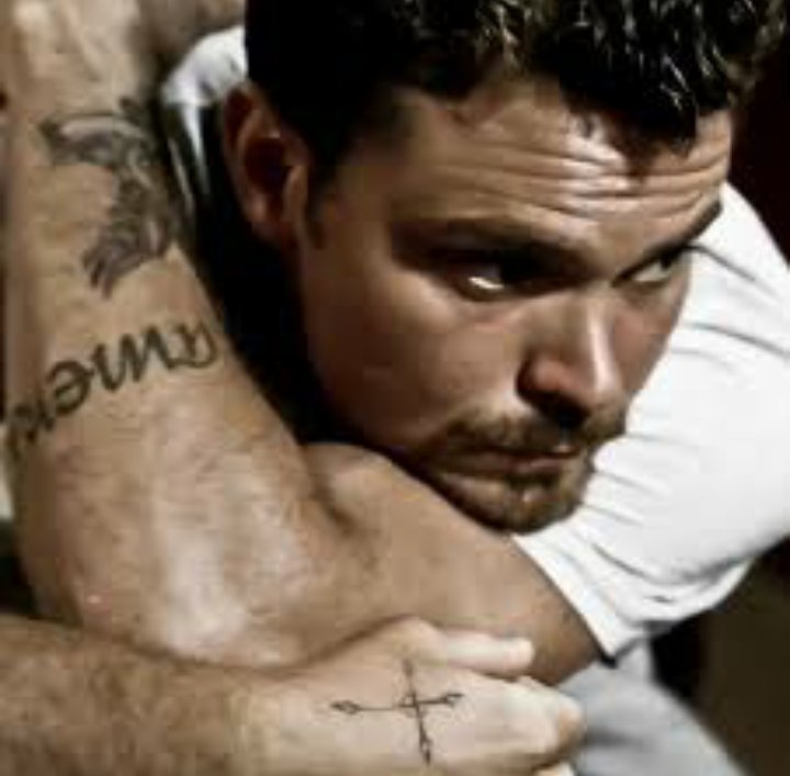 What a beautiful day #clayneday ! Celebrating this wonderful person #ClayneCrawford! Proud to be part of the #TeamClayne!