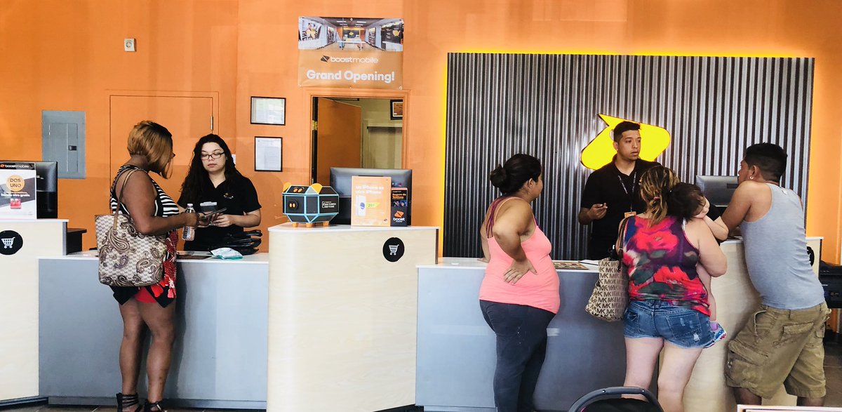 giancarlocv77's tweet photo. #DKChallenge #LYCWireless #ConversionMode #AEsellingMode #BestFamilyPlans #ByeMetro #WelcomeToBoost #PerezFamily 🇲🇽 #iPhoneBOGO @Dk1team1dream @JayMiglionico @mschwager3 @gfresse https://t.co/hGFqyelvAU