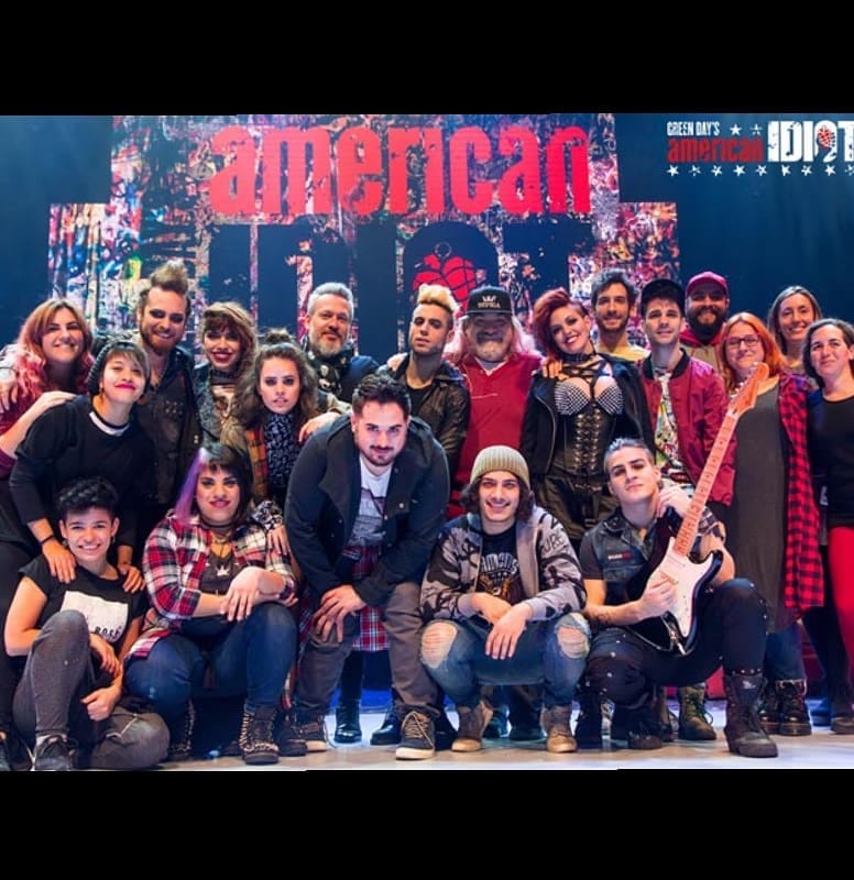 ✨ Desde la familia de #AmericanIdiotArgentina queremos contarles que fuimos nominados a 13 <a href="/PremiosHugo/">Premios Hugo</a> ❤ No podemos sentirnos mas orgullosos. La obra producida por @diegokol, dirigida por Ariel Del Mastro, coproducida por @dixigroup continúa haciendo historia. 💪🏻Gracias 🙌🏼