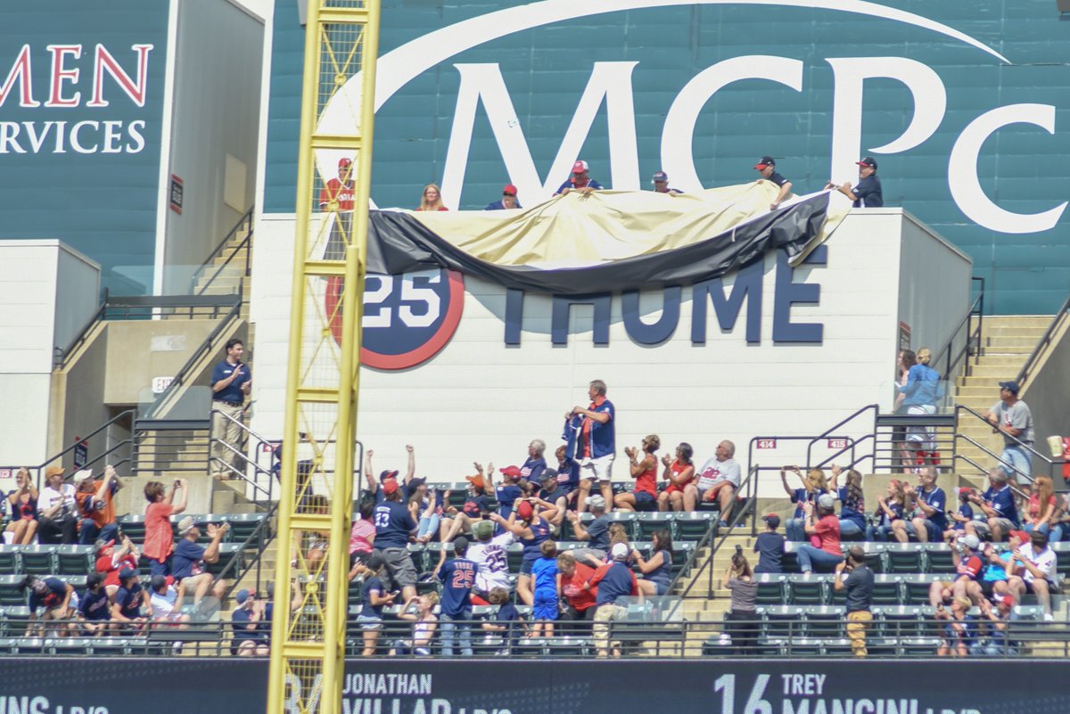 MLB's tweet photo. Jim Thome’s number 25 (and his high socks) will forever be immortalized in Cleveland. https://t.co/sgw78O2Qys