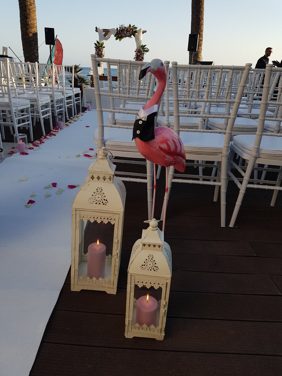 moralesdecor's tweet photo. Así ha quedado la boda de nuestros novios de hoy ELENA Y JOAQUÍN en el VINCI ESTRELLA DEL MAR BEACH CLUB en Marbella!!! https://t.co/CFds8ds3Gv