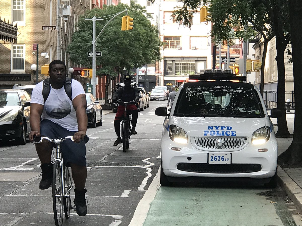 NeoSkepticism's tweet photo. Here’s a good one!

@CopsinBikeLanes https://t.co/LTL8SwNr9p