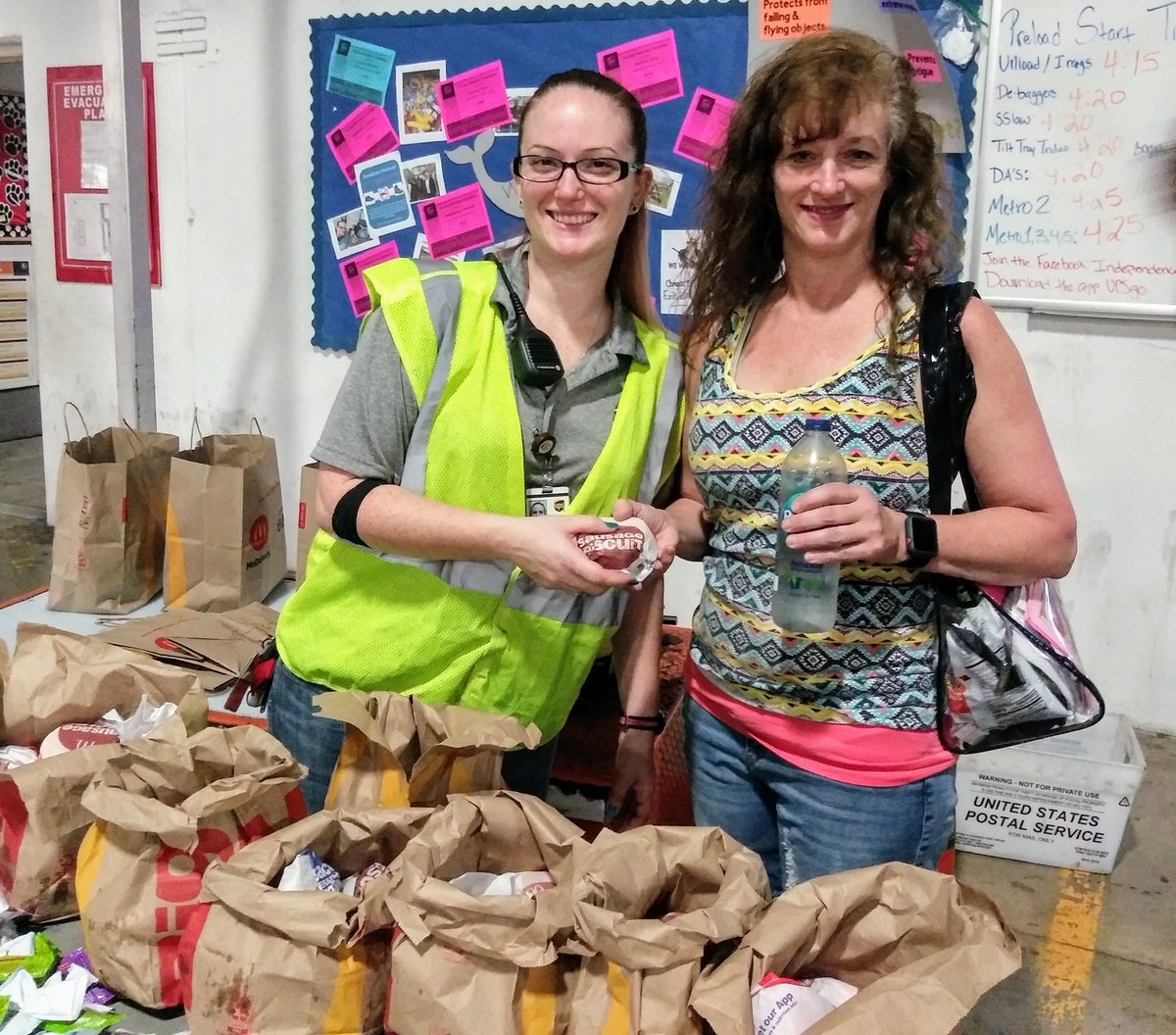 Tam_UPS's tweet photo. It was my pleasure, treating my employees to breakfast this morning! Thank you guys for all of your hard work! We appriciated you!
#IndyPreload #recognition #SafetyFirst @HumerJoseph @JoeGaukler @gmcgufUPS @Ricups @roy_ups @hill_deryl @NilesShawna @redriversafety @RedRiverUPSers https://t.co/CgG3Cpg4Mg