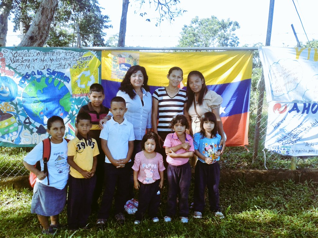 MarAlonzo1109's tweet photo. MUNICIPIO CARONI, PARROQUIA YOCOIMA; CIRCUITO EDUCATIVO 30, ACTIVO en el Plan Agosto Escuelas Abiertas en Victorias. https://t.co/1lsJd29jR3