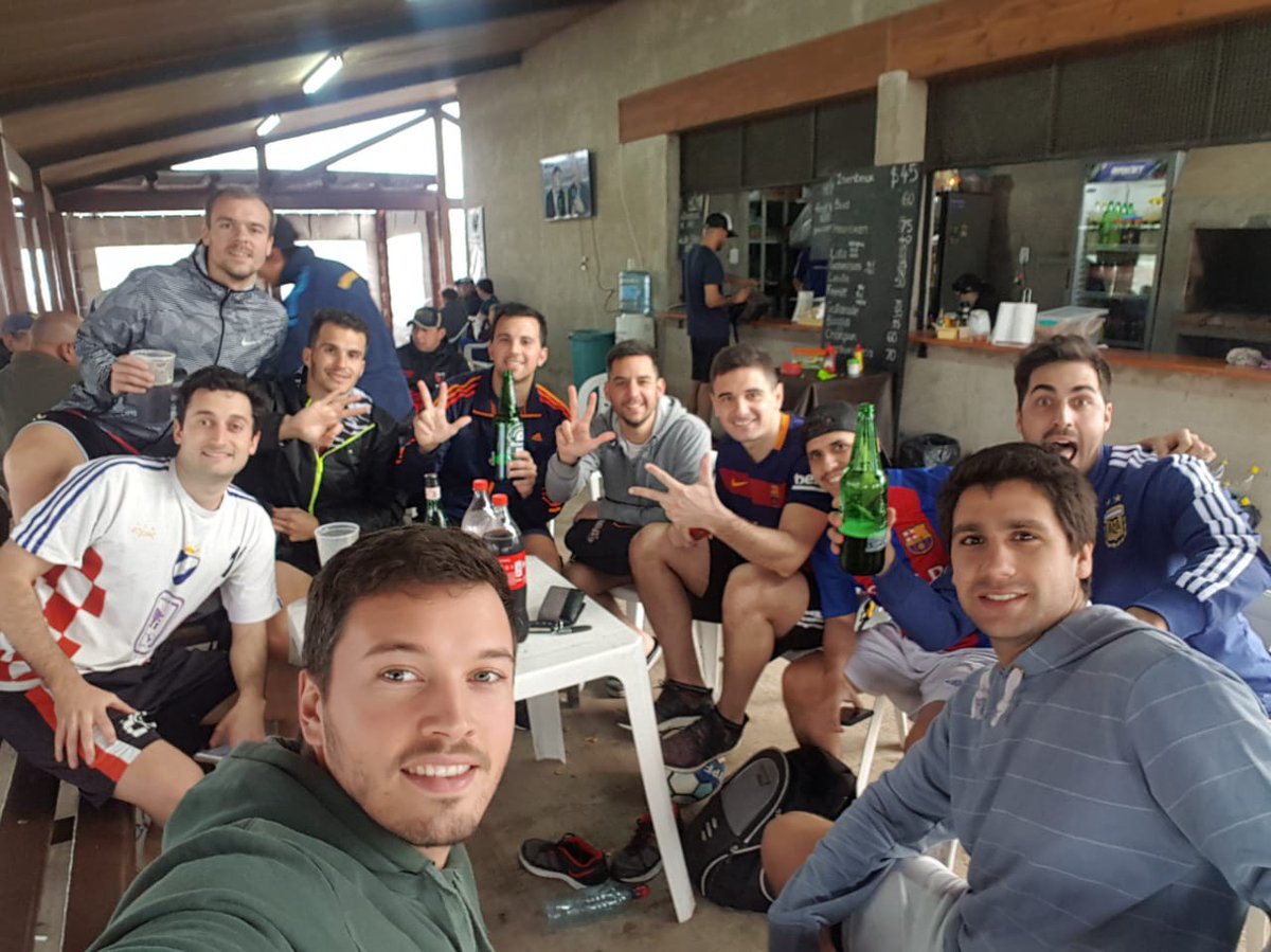 Libero_FC's tweet photo. Libero 3 Angioplastia 1 
Punteros de la Premier Ligai 🇭🇷 https://t.co/YbntsS9kyd