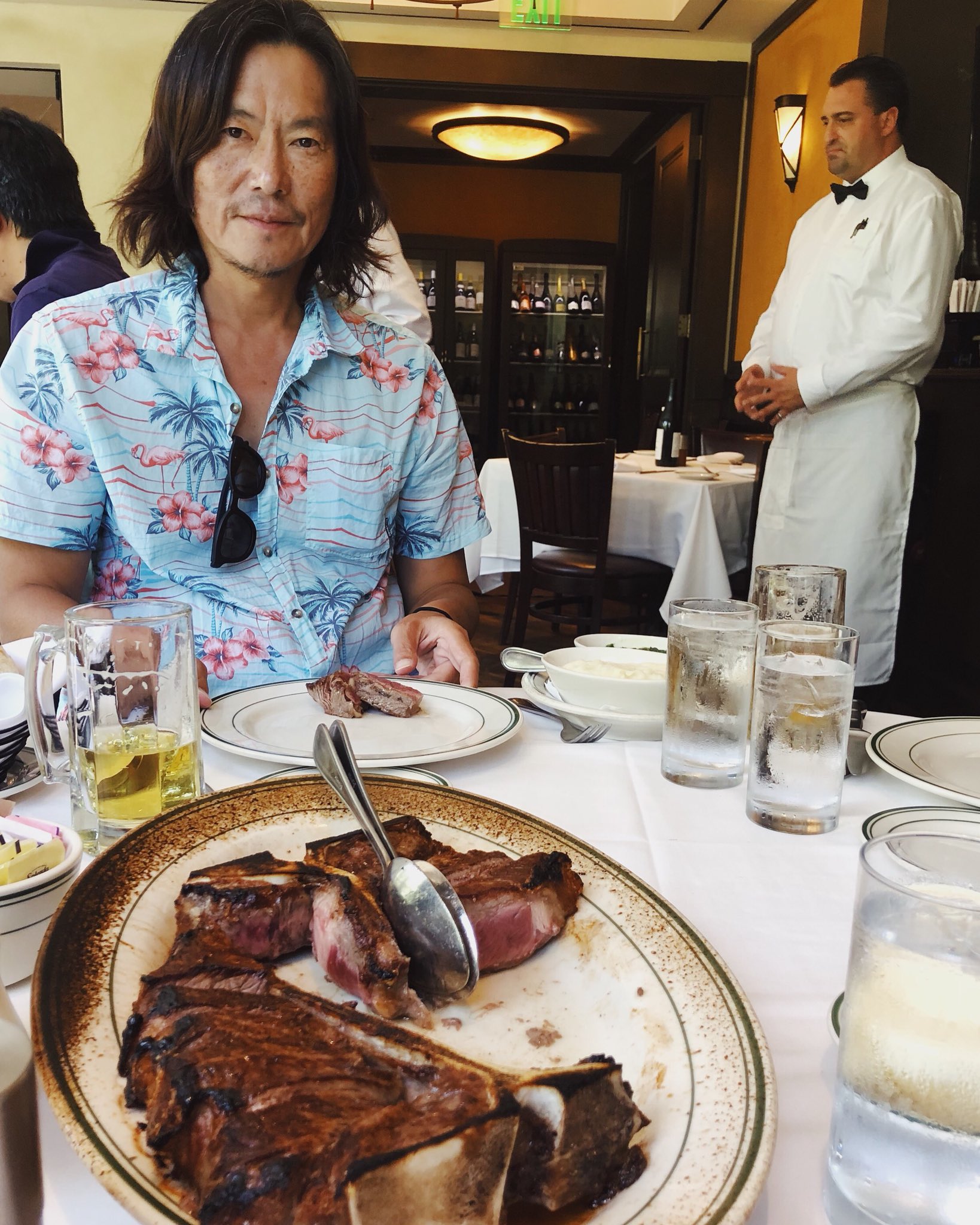 ロイヤル ハワイアン センター Twitter પર ハリウッド映画 Midway に出演すると話題の俳優の豊川悦司さん おめでとうございます ウルフギャング ロイヤルハワイアンセンター ハリウッド映画 映画好き 映画好きな人と繋がりたい ステーキ ハワイ