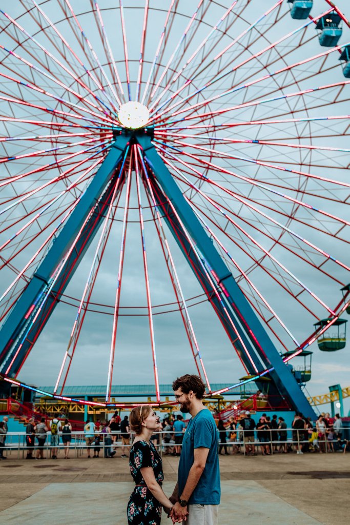 handandarrow's tweet photo. https://t.co/XIAj3ADQxJ

Wow!! @cedarpoint was quite the location for an engagement session. After our trip out to Ohio, we are so happy to have been able to capture Victoria &amp; Erik's photos at a place they love and have a lot of memories with each other. So cool!! ❤ https://t.co/HDpfH4Snnj