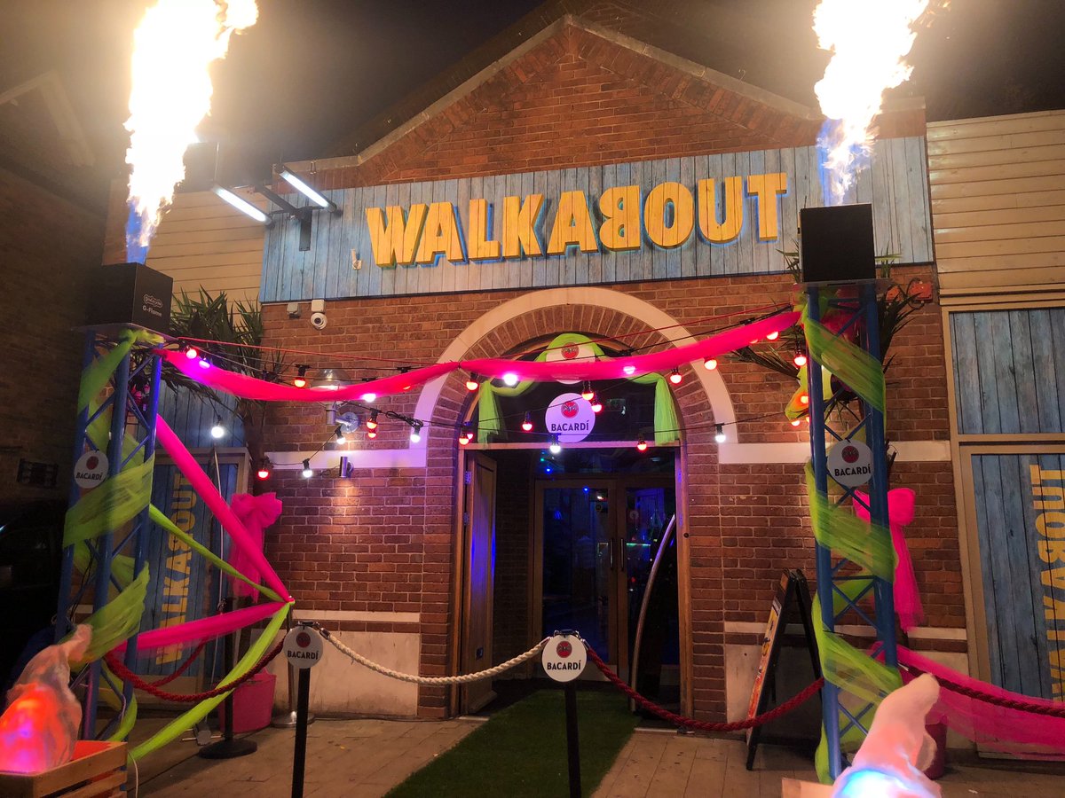 WalkieSolihull's tweet photo. Come and join us at @WalkieSolihull for our Full Moon Party tonight! 

#WalkaboutSolihull #FullMoonParty https://t.co/lfBIS90I8a
