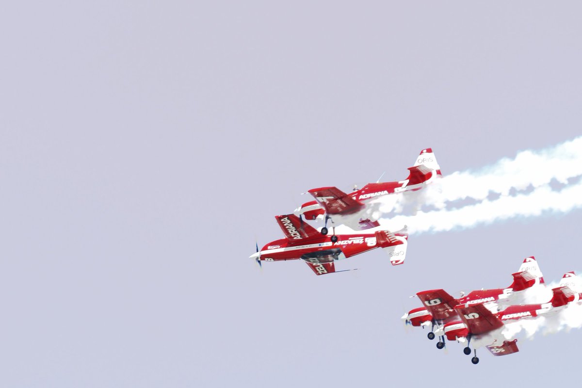 kompletnyklops's tweet photo. Taką sobotę to ja rozumiem 😎😎😎 Na robocie ✈🛩🛫
#gogdynia #aerobaltic #wgdyni #aeropact #samoloty #airshow #gdynia #polska #3city #impreza #trojmiasto https://t.co/NtLejQILn3