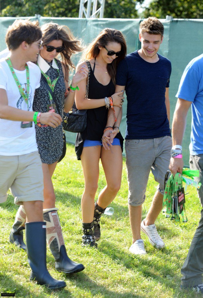 Today (August 19) in 2012 - Louis, Eleanor, Danielle, and Liam hang out at ...