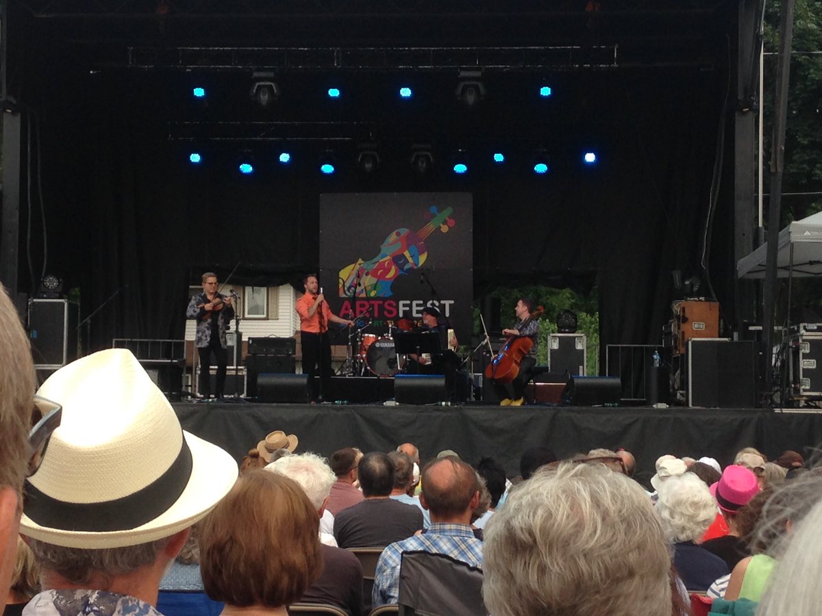 That's <a href="/kirkstarkey/">Kirk Starkey</a> on stage with Quartetto Gelato at <a href="/ArtsFestCAN/">ArtsFest.ca</a> !  Wow!