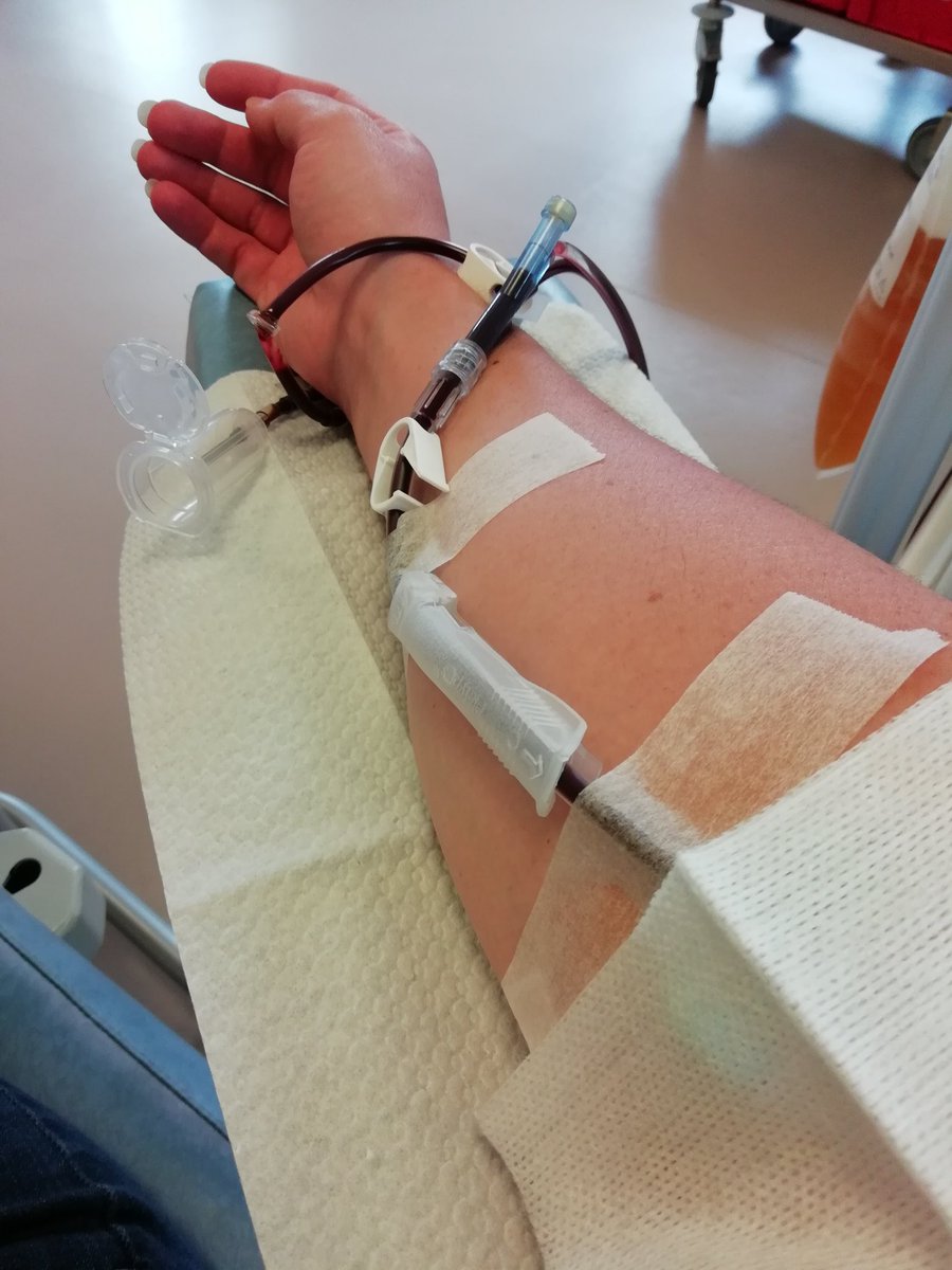 ElsaLeCorre's tweet photo. On donne son plasma pendant les vacances, et un malaise en prime 😅 #EFS #Plasma #AB #Donneur #OnEstTousConcerné https://t.co/pA4pabEVCV