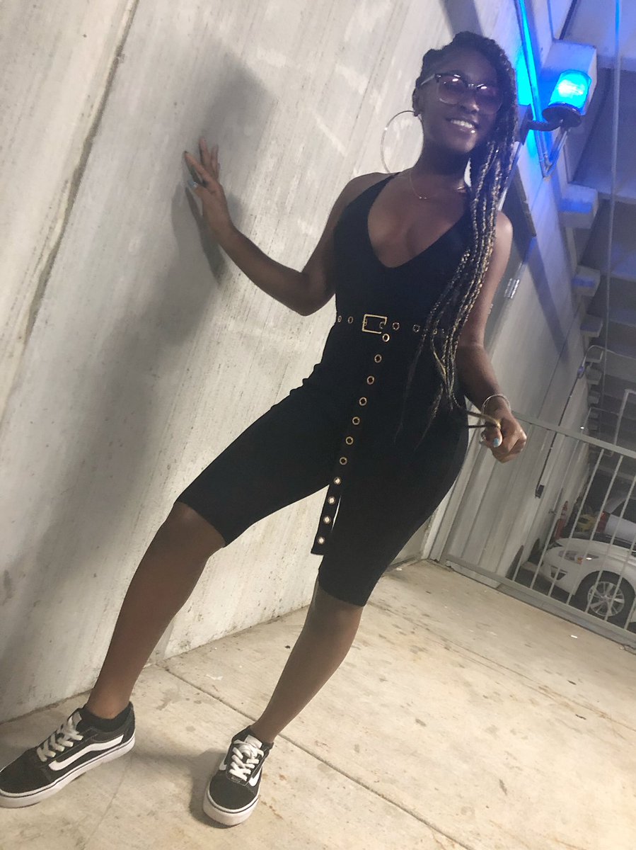 _tsimoneee's tweet photo. #VibesIsBack 💧 https://t.co/YL74uIIUzh