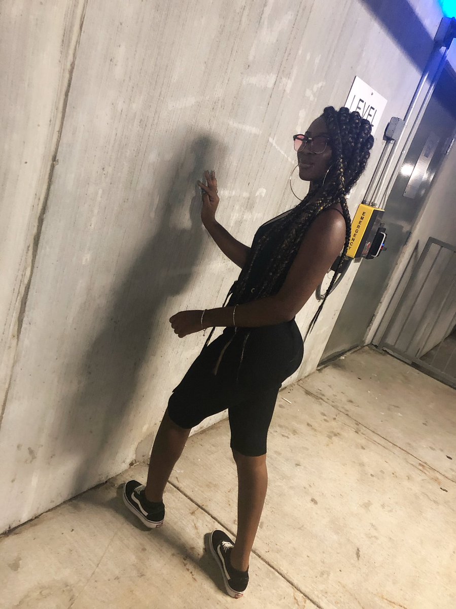 _tsimoneee's tweet photo. #VibesIsBack 💧 https://t.co/YL74uIIUzh