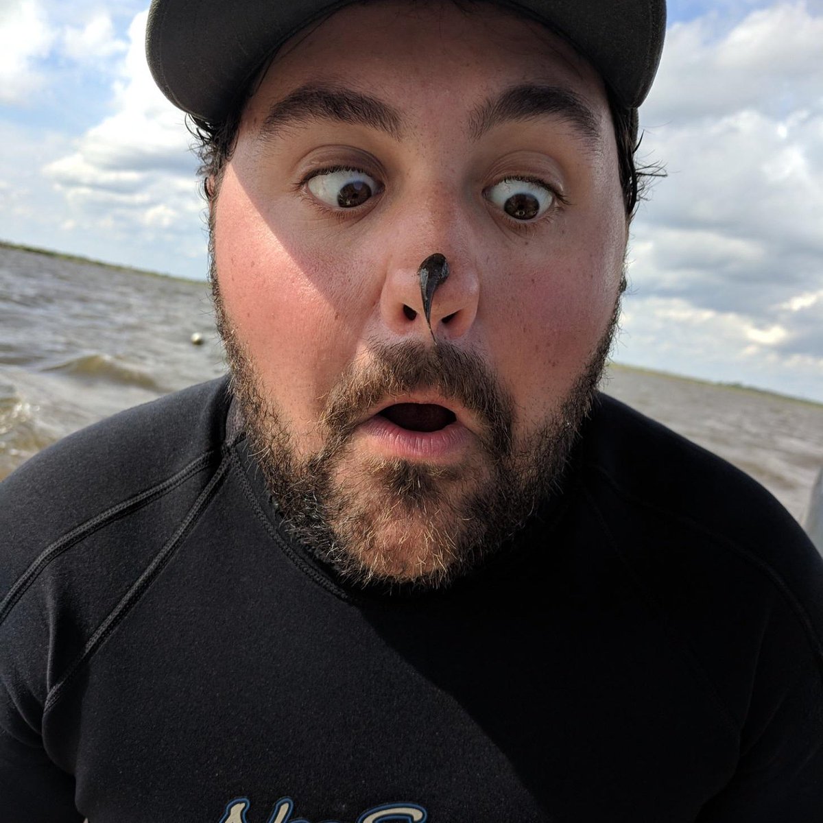 rpatlyon's tweet photo. Spent dome time away from scallops today to help out @OCaretti with her #PhD research on #oyster reef #soundscapes. The fish on my schnoz is a skilletfish. They have a small sucker on their belly that makes them very sticky! #facesoffieldwork https://t.co/fcTZ8dfJI8
