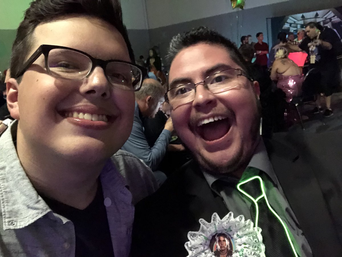 MorphinLegacy's tweet photo. Too much fun rn #AngelGroveProm #PMC6 https://t.co/pcj7AlohUX