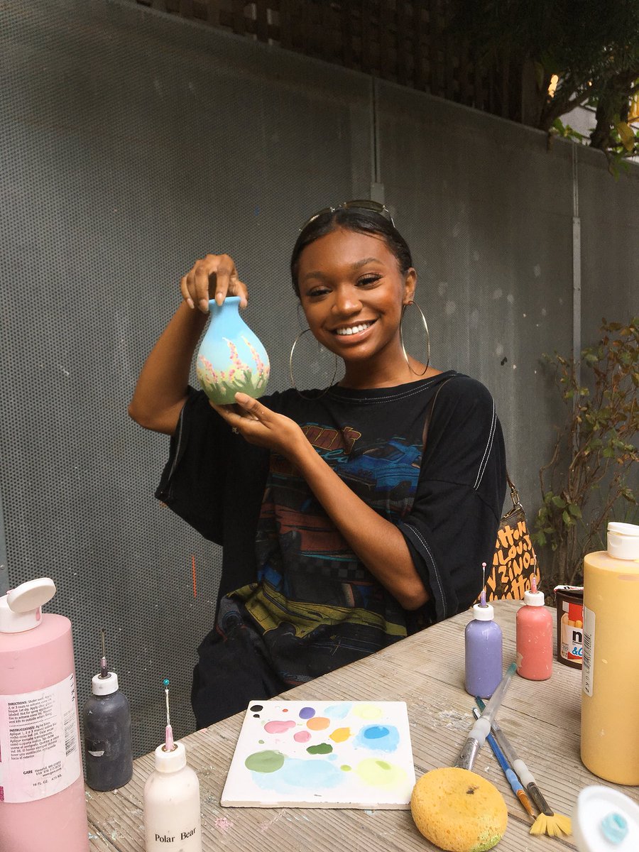 aerincreer's tweet photo. I painted this today and I’m proud so look at it. https://t.co/XI1GOr1J0d