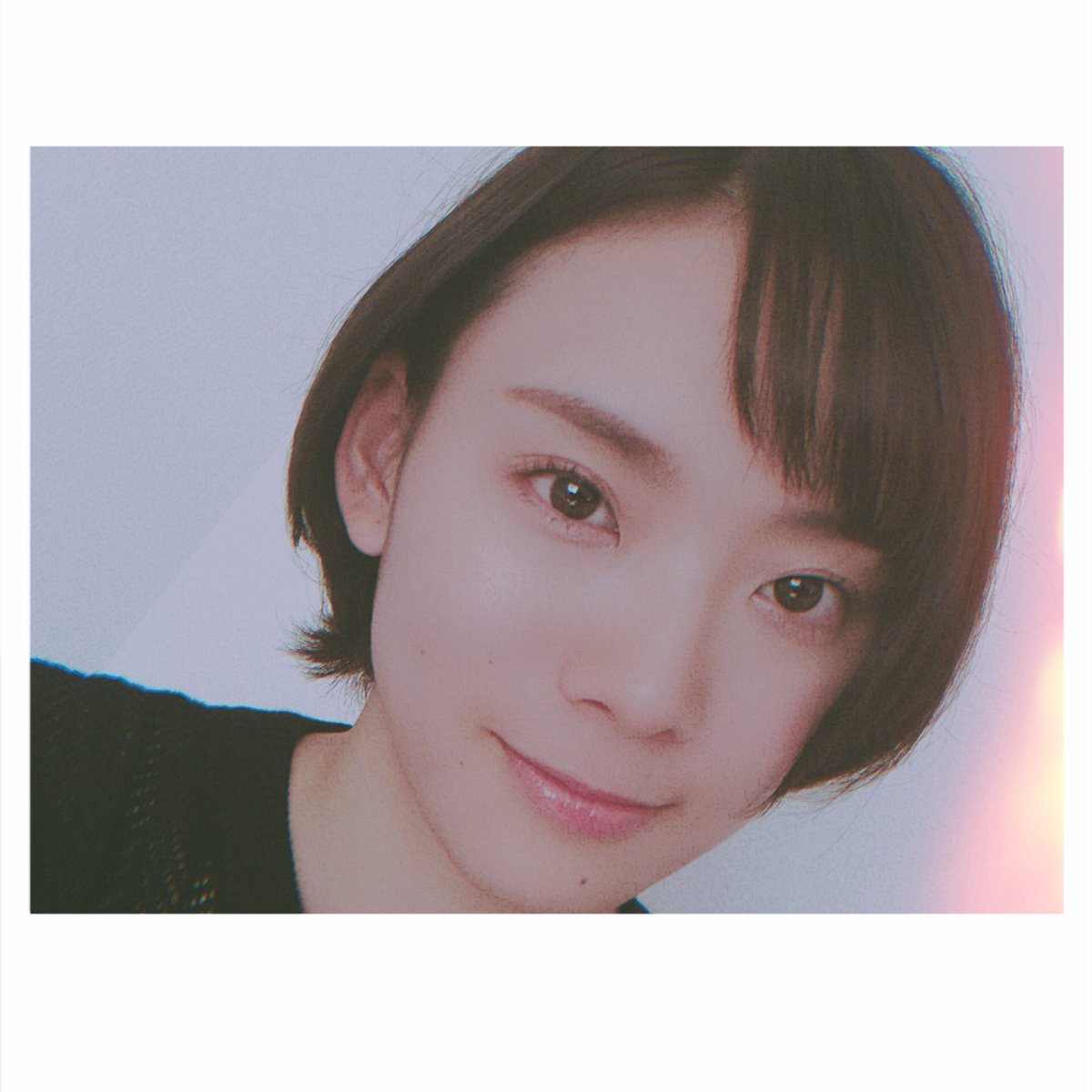 Twitter पर Haruno Niiyama 新山 はるの おはるのーん オン眉が馴染んできた いい感じ オン眉 ショートヘア 顎 新山はるの