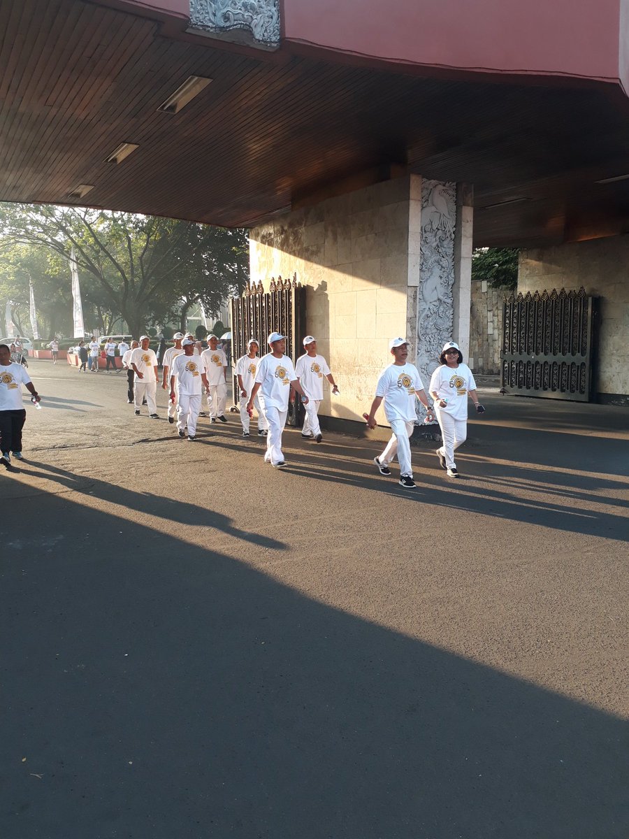 TMII_Cyberpark's tweet photo. Peserta jalan sehat ulang tahun yayasan harapan kita
#tmii
#tmiikeren
#tmiieksis
#varbuena
#digipark
#jalansehat https://t.co/eY1j82i6Xu