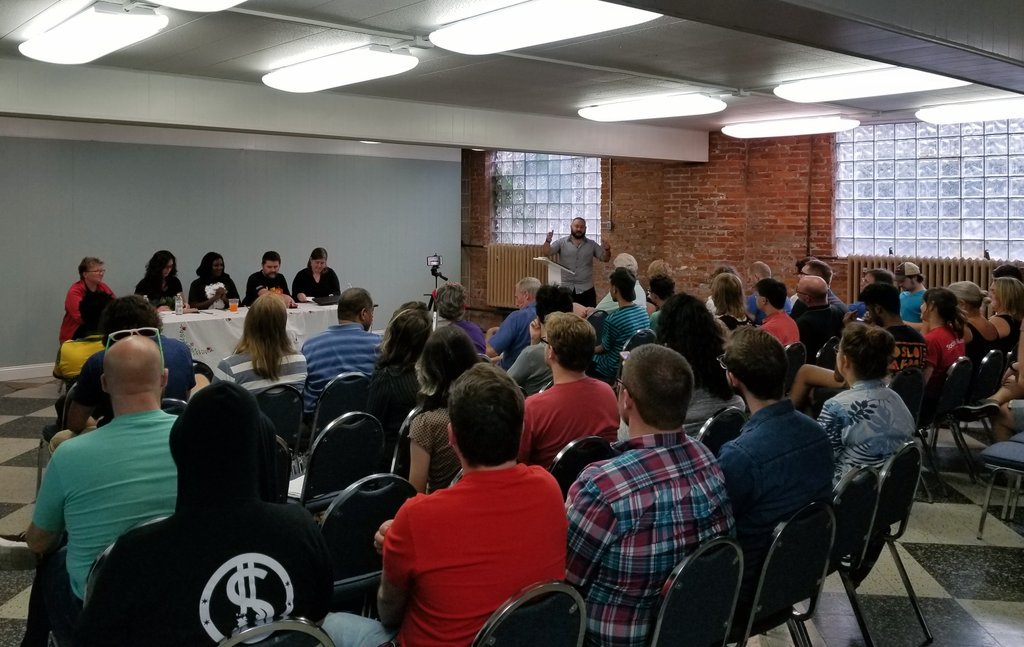 stlouisdsa's tweet photo. A great day of regional training, followed by a great "What is Socialism" panel at @StL_WES, featuring @CoriBush, @cathysherwin, @MeganEllyia, Tony Pecinovsky, and @DemSocialists national director Maria Svart! https://t.co/6MiIjU9lXH