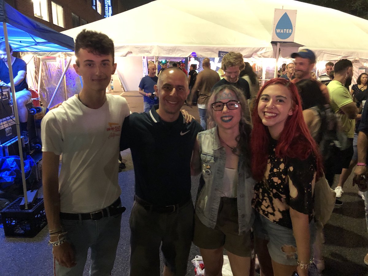 Jorge_Elorza's tweet photo. Iโm proud to announce at this year's #FooFest that the City has given @AS220 a CDBG grant in support of their All Access Campaign. AS220 will be able to attract even more visitors to the Creative Capital and provide many more opportunities for #PVD residents to explore the arts. https://t.co/TDwhEjKZ3w
