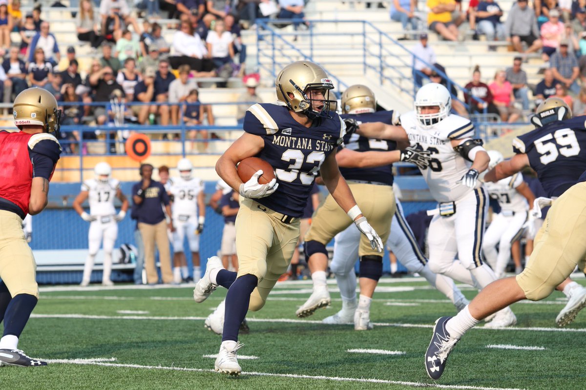 MSUBobcats's tweet photo. Scrimmage ✌️ for @MSUBobcatsFB comes to a close. 

We’ll see you on Aug. 30 for #GoldRush18! #GoCatsGo https://t.co/TDobkv9DyG