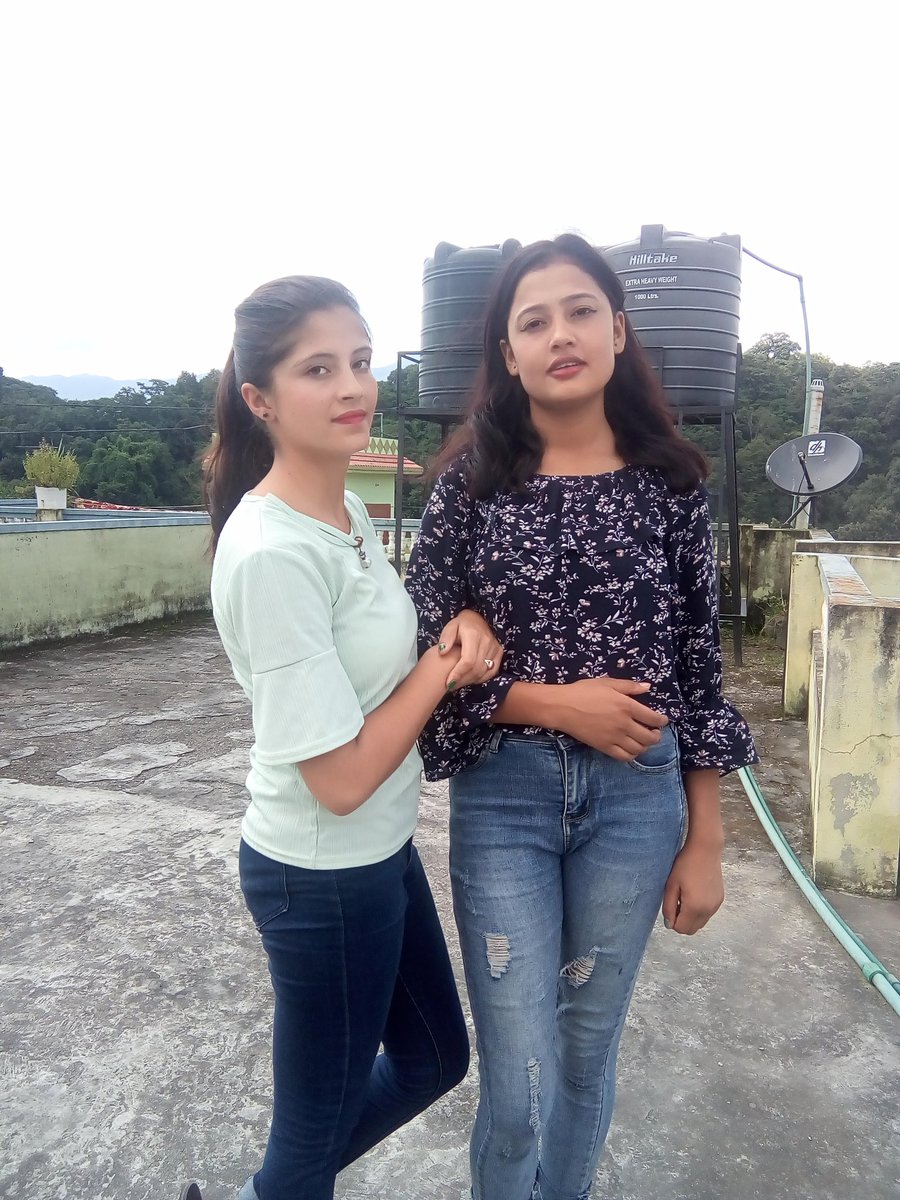 SunitaChaulaga5's tweet photo. हाम्रो मित्रता जुनिजुनिलाई💕💕💕 https://t.co/1LTBI7aodL