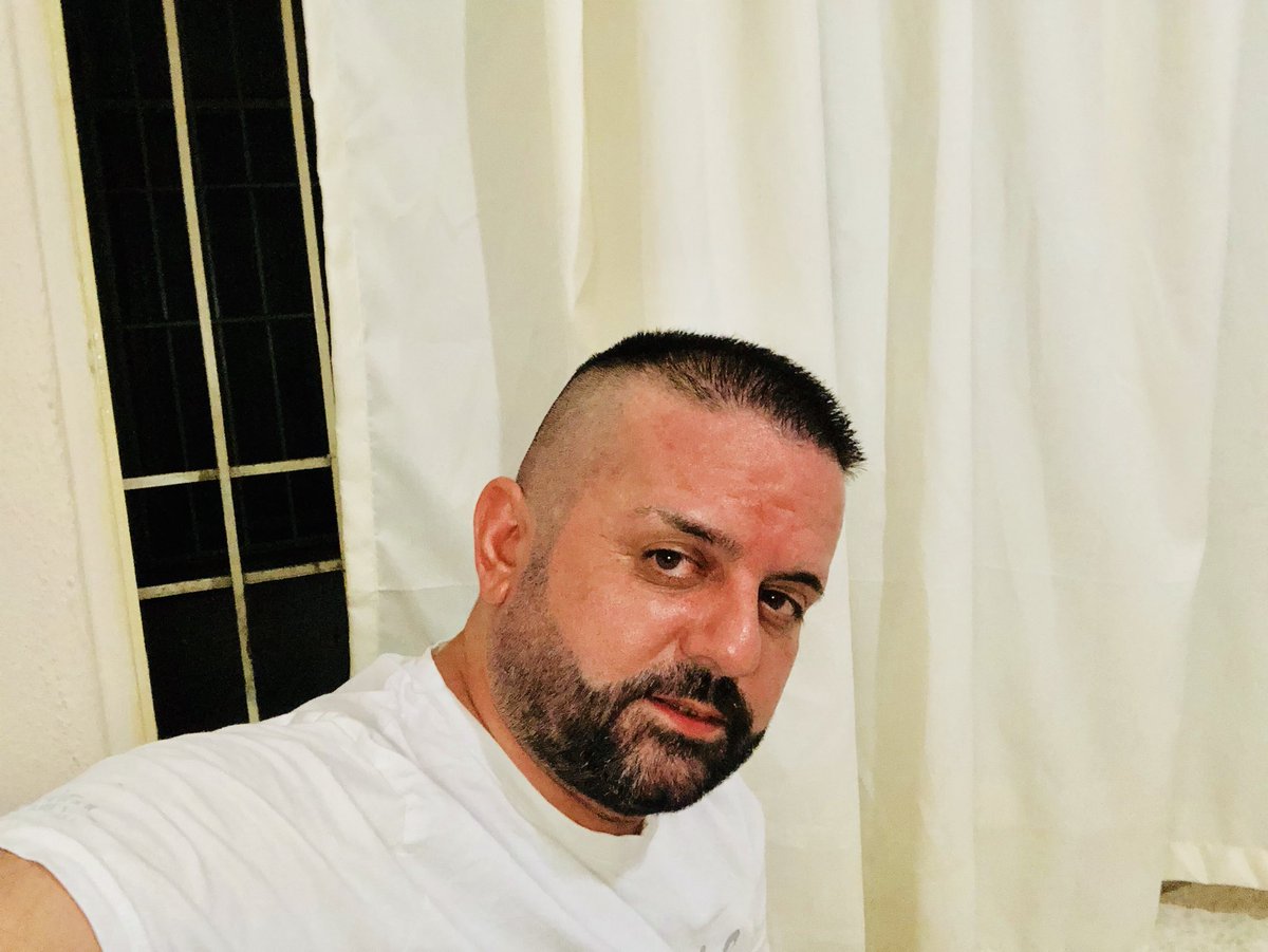 Görmek istemeyen göze ışık tutsan ne fayda.