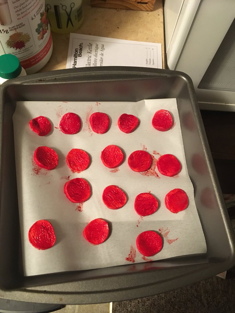 semispaniard's tweet photo. Starting with the toppings. Dyeing sliced marshmallows red. I’m calling it “red poop-peroni”. #LetsMakeAPizzaCake https://t.co/W2ZHoehCy5