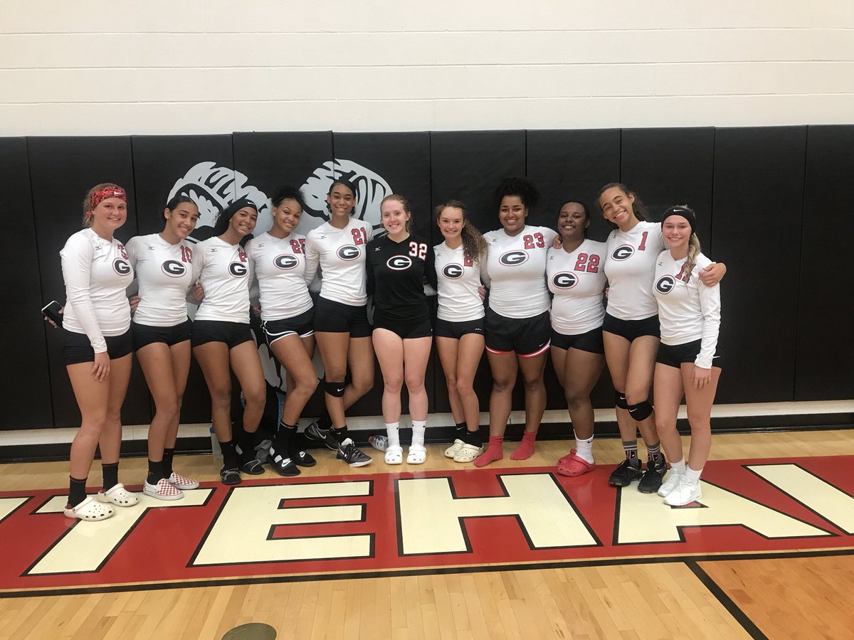 Cruiser Volleyball (both JV &amp; Varsity) start off the season 2-0 this weekend.  Great job ladies!
#igtbac <a href="/GMschools/">Groveport Madison Schools</a> @Cruiser_Sports