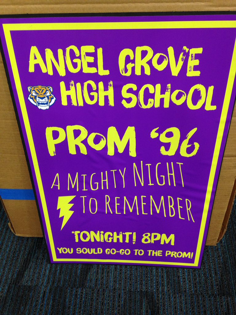 miggyspicy's tweet photo. Getting a prom redo means not caring about scarfing down a whole pizza before getting in your dress 🌹 #angelgroveprom #powermorphicon https://t.co/YqalzvPpwP