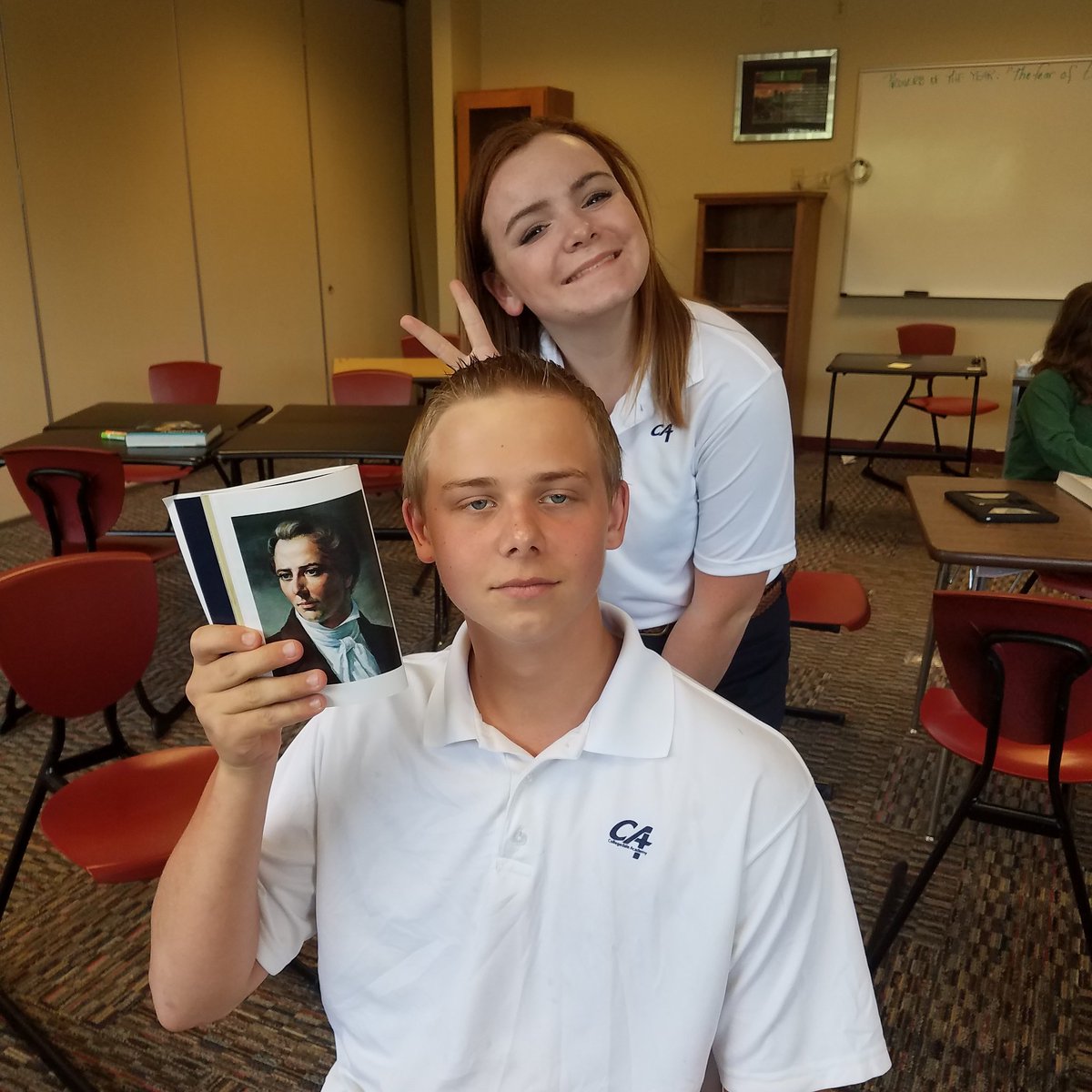 JakeMabile's tweet photo. I see no difference https://t.co/3BnTiD49CH
