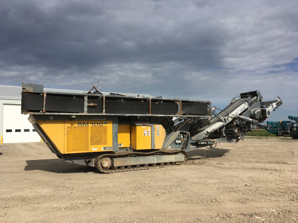 BisonIron's tweet image. 2013 #Rubblemaster RM100-GO Impact Crusher For Sale. C/w Closed Circuit Screenbox and Recirt Conveyor. #CrusherForSale #UsedEquipment #ImpactCrusher Located in Calgary Alberta @BisonIron Call 1-780-819-7433 for details. Delivery quotes available for USA and Canada Priced to sell.