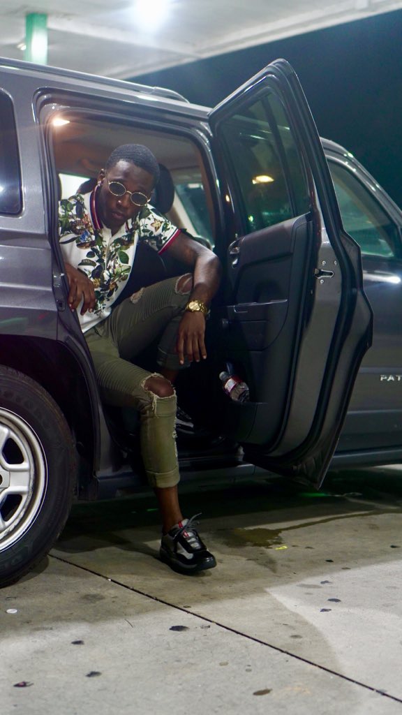 IamSaintLucas's tweet photo. My millions 💵 coming. . . https://t.co/FIltLPXovU