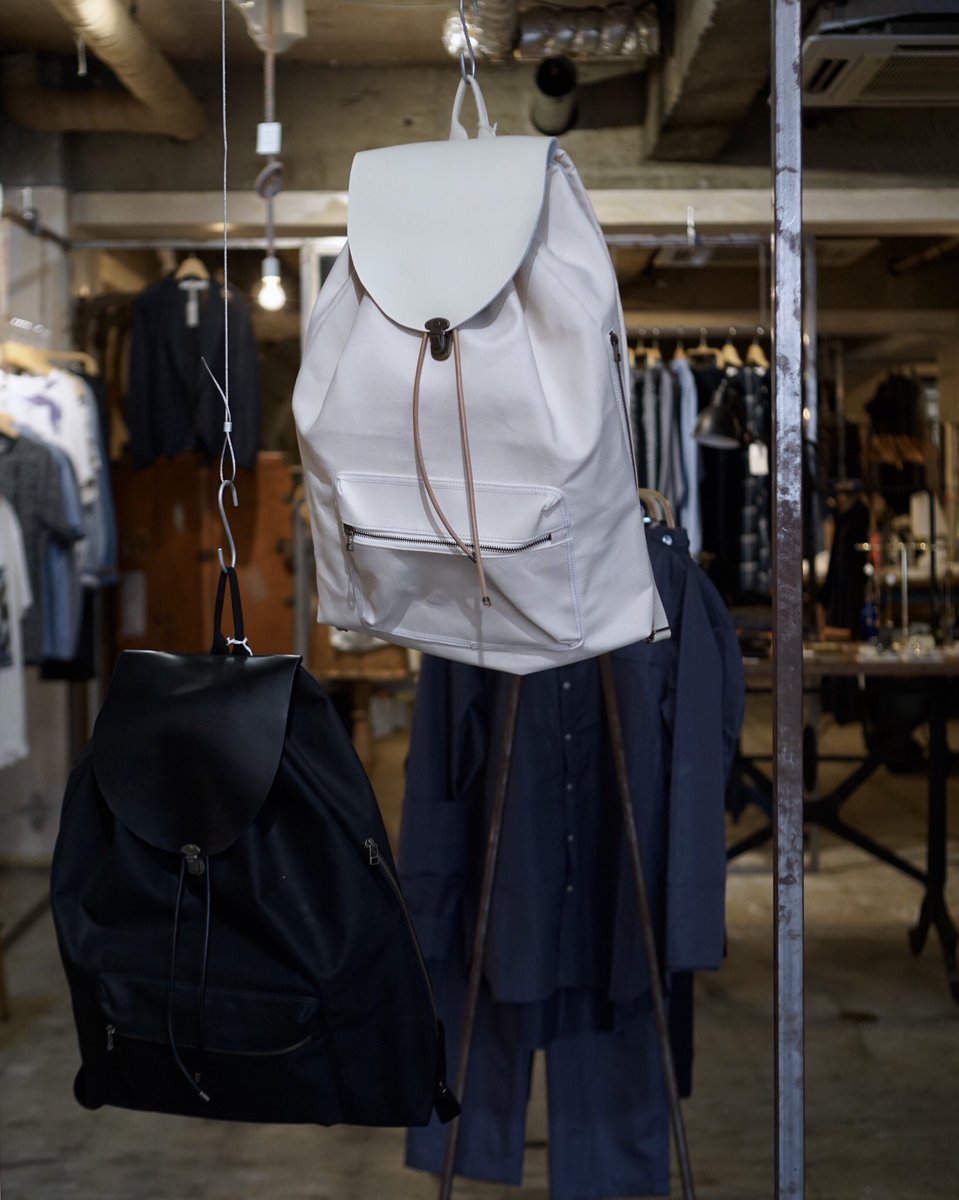 KENTO HASHIGUCHI 本日最終日
デザイナーのハシグチくんをはじめ、ファンのみなさん、ご声援ありがとうございました。名古屋展最終日もよろしくお願いいたします。ご本人は今東京展です。