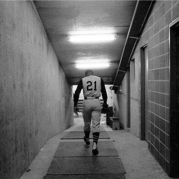 21 pal pecho Roberto Clemente    happy birthday to a  