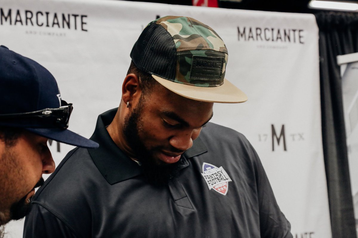 marcianteandco's tweet photo. It’s #RicoSeason 🏈
@kinggatz2 

#Cowboys #FromRebounds2Touchdowns #Rico https://t.co/wyXOp0oEaK
