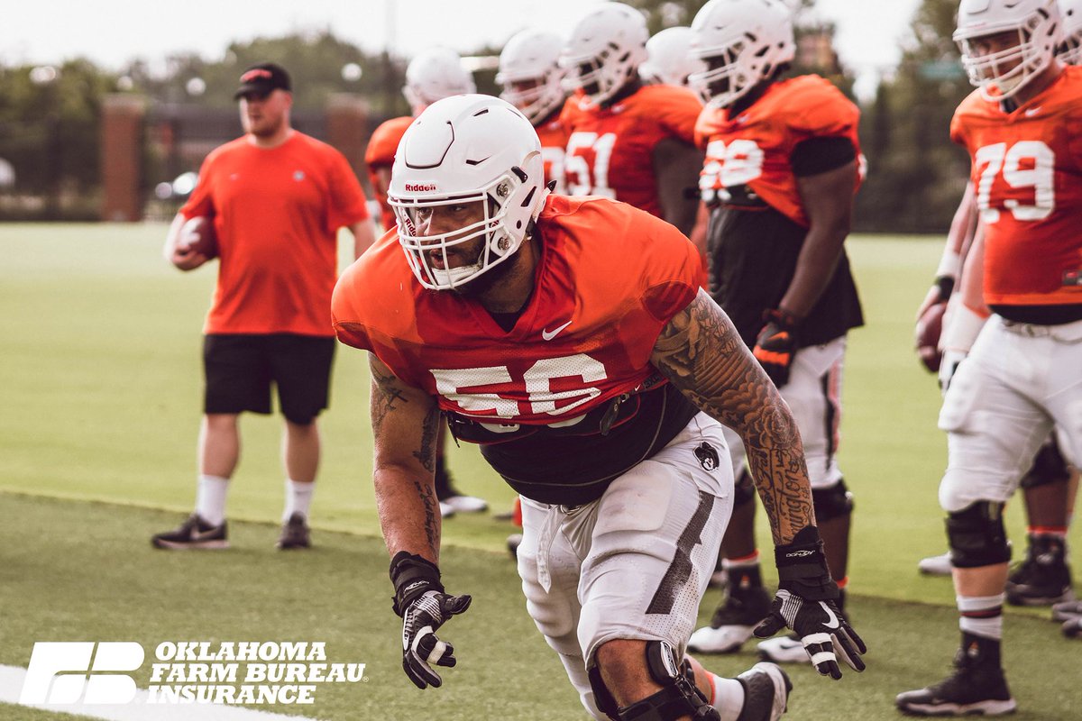 JuCoFootballACE's tweet photo. #2018TrainingCamp Larry Williams @x56nightsx @CowboyFB 4merly Hutch JuCo @bluedragonsport https://t.co/woOI8AXNLZ