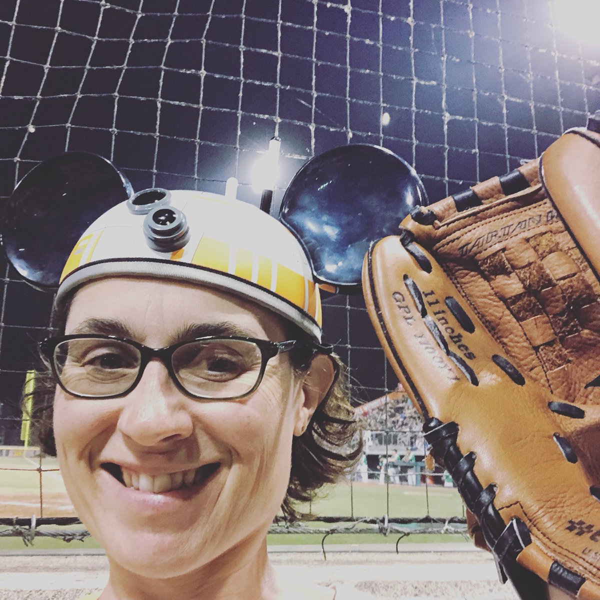 kristinbartus's tweet image. #selcoselfie #starwarsnight