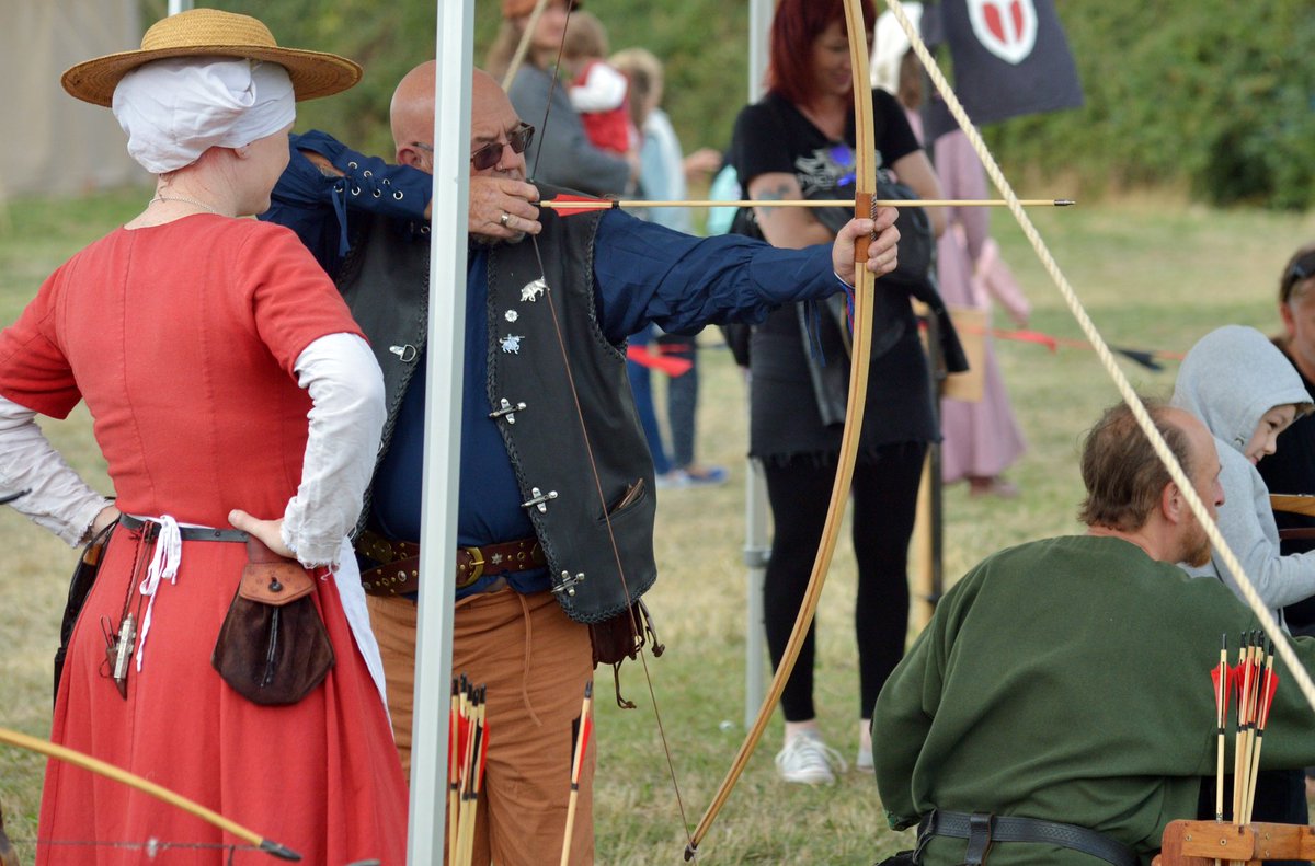 BosworthLCC's tweet photo. #BosFest2018 @BosworthLCC FREE Have A Go Archery, Artillery Weapons & Dressing Up Photo booth runs from 10.00 am to 5.00 pm in the main arena. https://t.co/dRZNUAb0bB