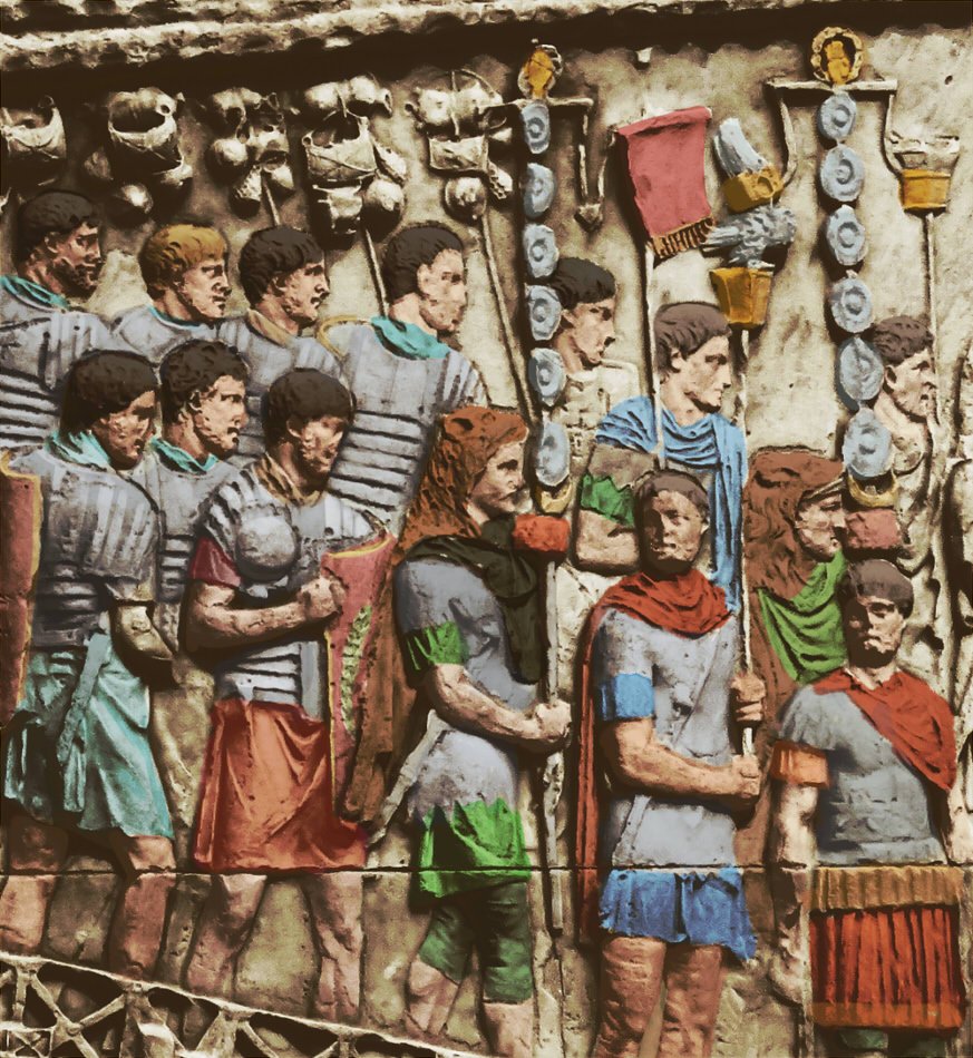ジェントリ吉田 Spqr 2世紀ローマ帝国の軍団 過去絵の修正と撮影加工編集した写真 帝政時代のローマがかなり栄えていた頃の装備 板金の鎧 ロリカ セグメンタタ が特徴的 一番手前が百人隊長 Centurio 写真は1900年前のレリーフで描く時に参考にした