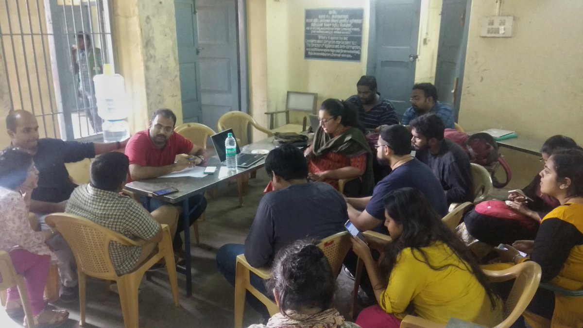 AnbudanTN's tweet photo. Day 1 underway at the Chennai collection centre. Brainstorming and finalising on the immediate requirements for the round 1 of relief materials for Kerala. Tamil Nadu stands together for Kerala. #Kerala #KeralaFloodRelief #AnbudanTamizhagam https://t.co/qkpLTcHBE7