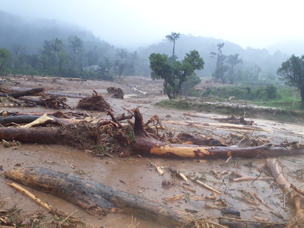prajna_gr's tweet photo. Kaluru village, that is 13 km from #Madikeri. “The village is still witnessing landslide; 20 people are still stranded there. I trekked through the forests,” Chennapanda Nitin. His family is spread across the district and they are trying to reach other stranded villagers... https://t.co/vshO4ZM5Qr
