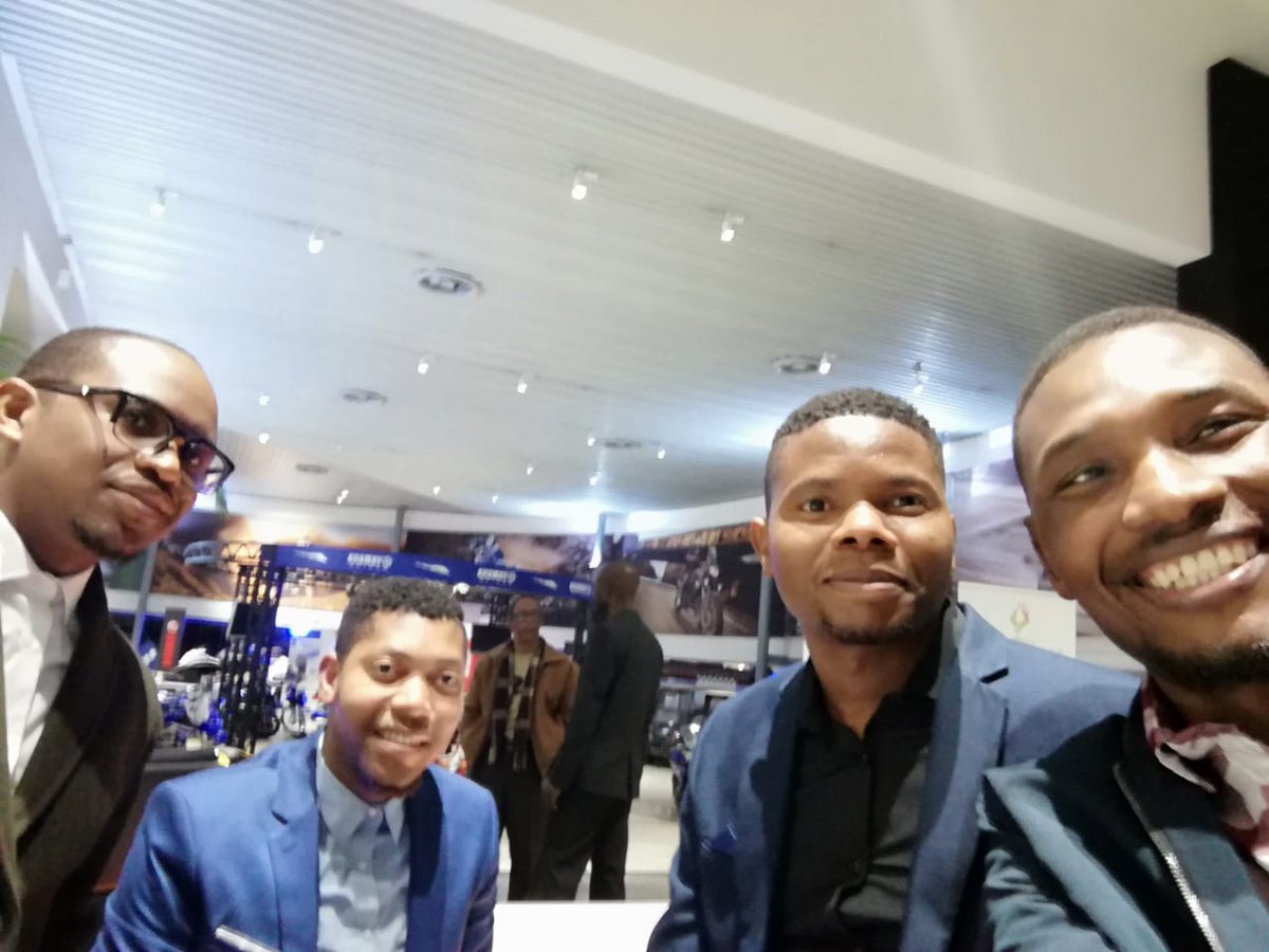 Idouglasm's tweet photo. Smile more than you cry, give more than you take and love more than you hate. #BlessedSunday
Cc...@MandlaMkhize
#MJA2 #JazzMusic https://t.co/TMXVsQHFcF
