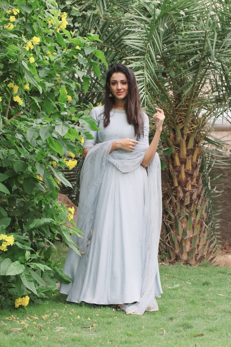 IRiyaSuman's tweet photo. Yesterday, for #PaperBoy promotions. 
Outfit: Prashanti Kumar Label https://t.co/PnXID099bu