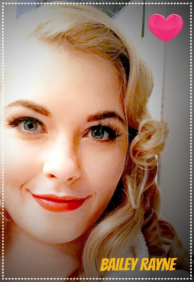 GiorgiKandareli's tweet photo. 🌟Shining and such a beautiful face of💖@TheBaileyRayne 💖
🧡🧡🧡#Blonde 👱‍♀️#Model✨#MagicBlueEyes💙💙💙 https://t.co/UjBckTLaq0